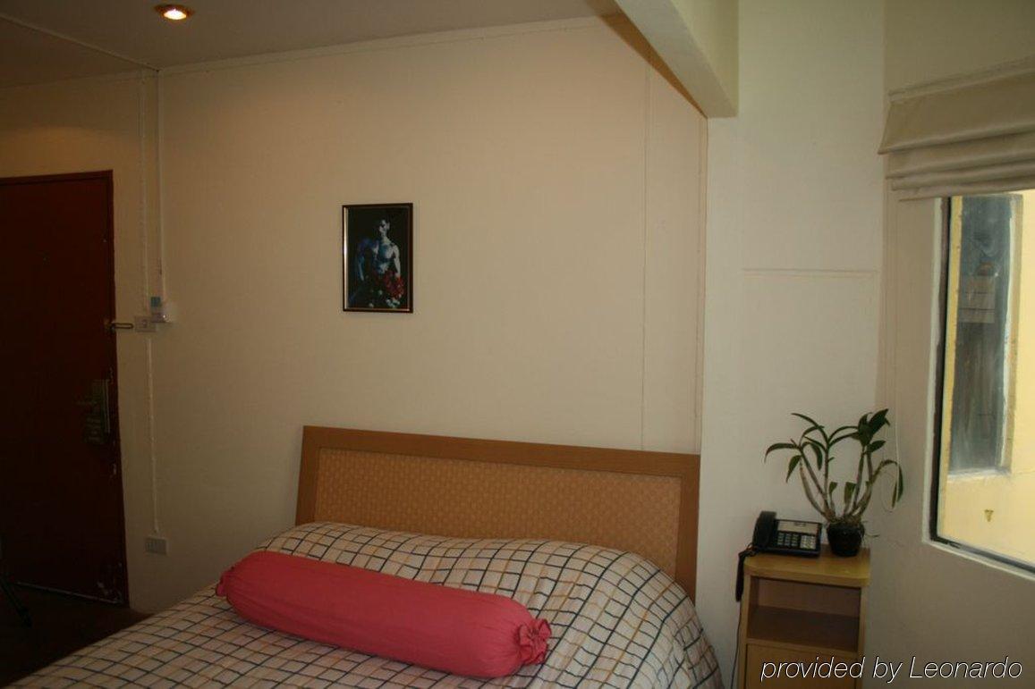 Aquarius Gay Guesthouse & Sauna Patong Room photo